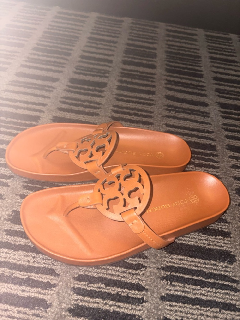Tory Burch Miller Cloud sandals - Picture 5 of 14